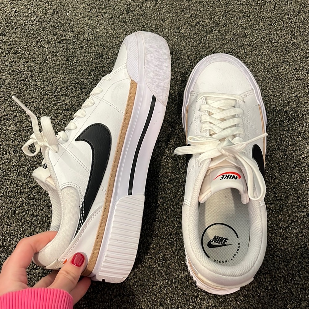 Nike Court Rival Sneakers